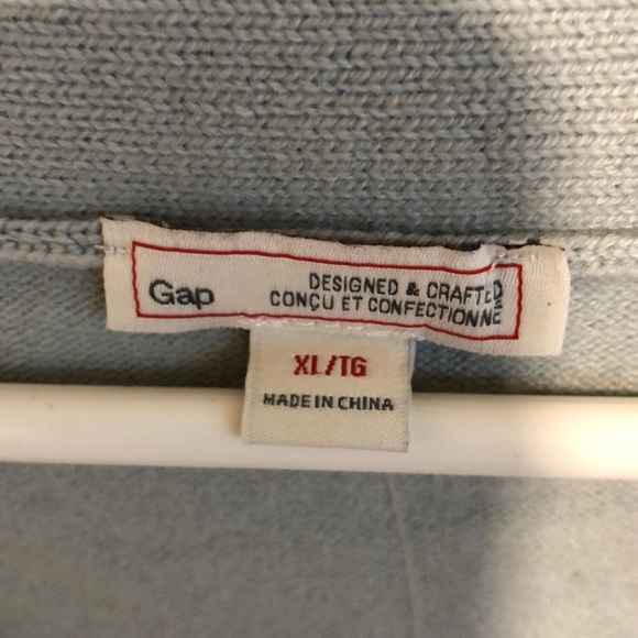 NWT - GAP V-neck Sweater XL - Picture 3 of 5